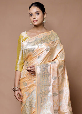 Cream Tanchoi Silk Saree With Blouse Piece