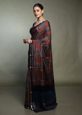 Multicolor Handloom Chiffon Pure Silk Saree With Blouse Piece