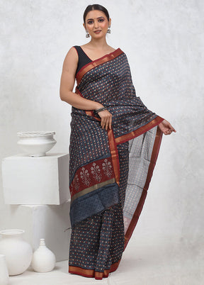 Grey Printed Pure Silk Saree Without Blouse Piece