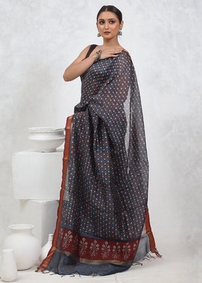 Grey Printed Pure Silk Saree Without Blouse Piece