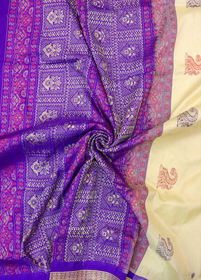Cream Handloom Bomkai Pure Silk Saree With Blouse Piece