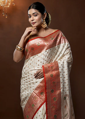 Cream Banarasi Silk Saree With Blouse Piece