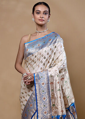 White Banarasi Silk Saree With Blouse Piece