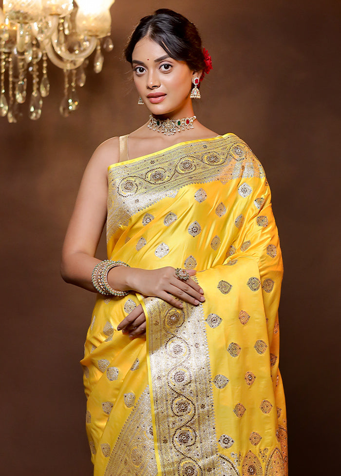 Yellow Banarasi Silk Saree With Blouse Piece