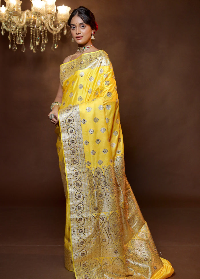 Yellow Banarasi Silk Saree With Blouse Piece