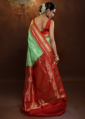 Green Gadwal Pure Silk Saree Without Blouse Piece