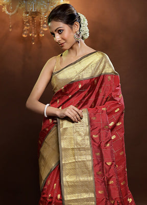 Maroon Gadwal Pure Silk Saree Without Blouse Piece