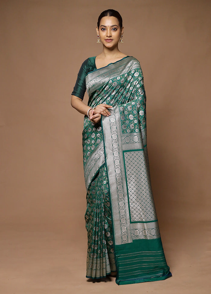 Blue Uppada Silk Saree With Blouse Piece