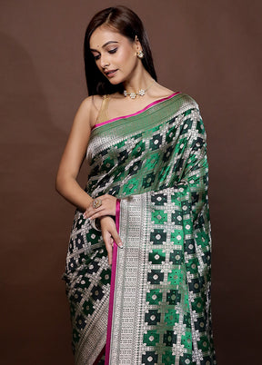 Grey Tanchoi Banarasi Silk Saree With Blouse Piece
