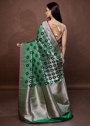 Grey Tanchoi Banarasi Silk Saree With Blouse Piece