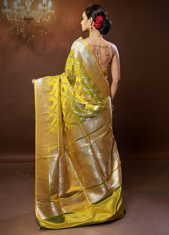 Green Banarasi Silk Saree With Blouse Piece