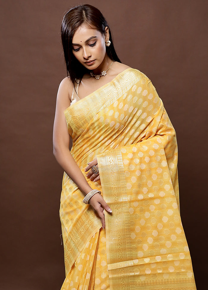 Yellow Cotton Saree With Blouse Piece