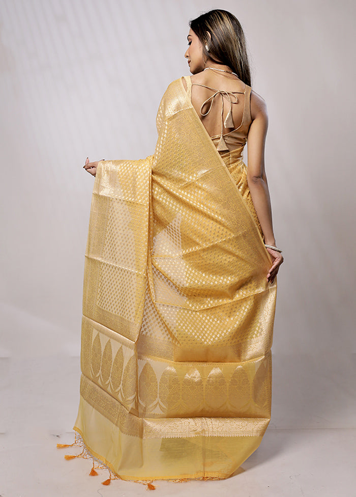 Yellow Cotton Saree With Blouse Piece