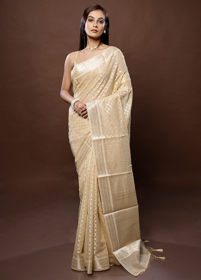 Cream Cotton Saree With Blouse Piece