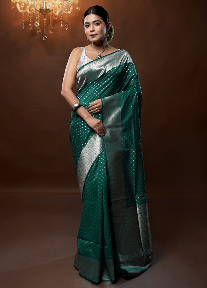 Green Uppada Silk Saree With Blouse Piece