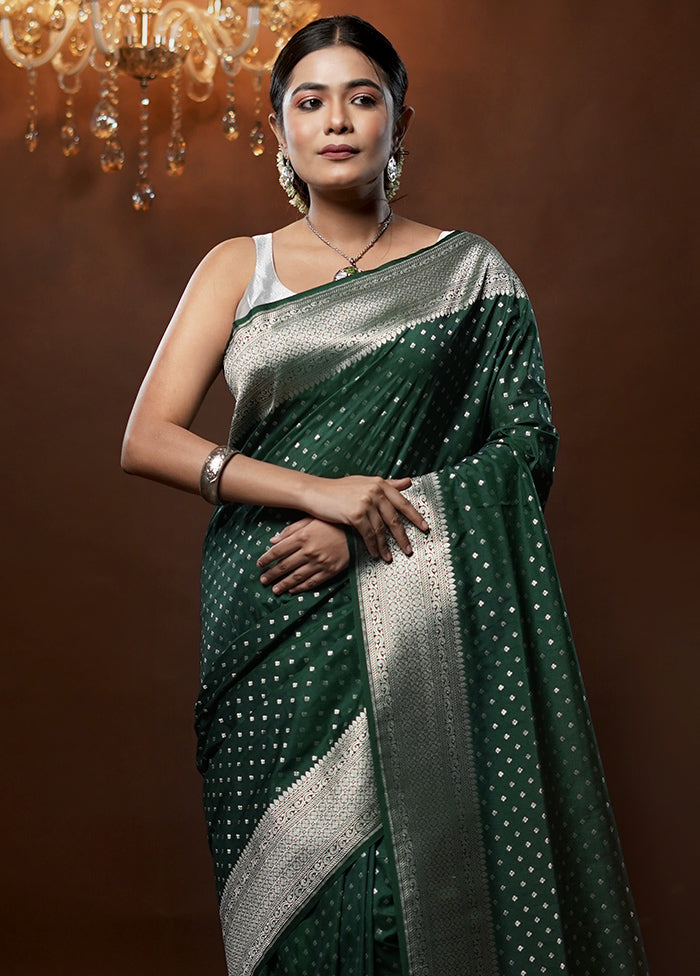 Green Uppada Silk Saree With Blouse Piece