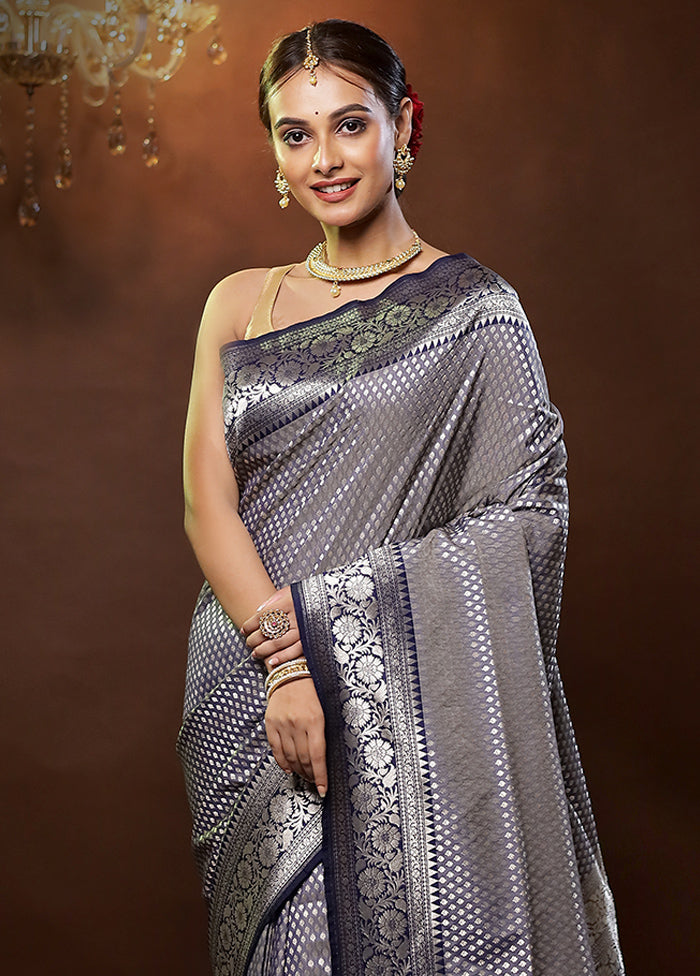 Grey Uppada Silk Saree With Blouse Piece