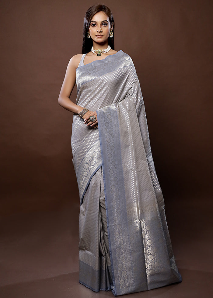 Grey Uppada Silk Saree With Blouse Piece