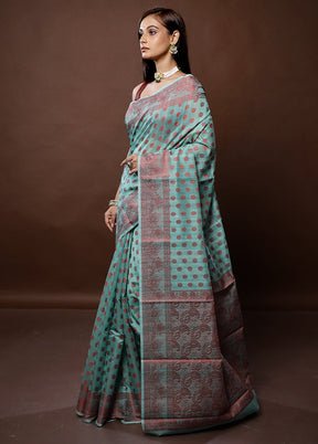 Blue Cotton Saree With Blouse Piece