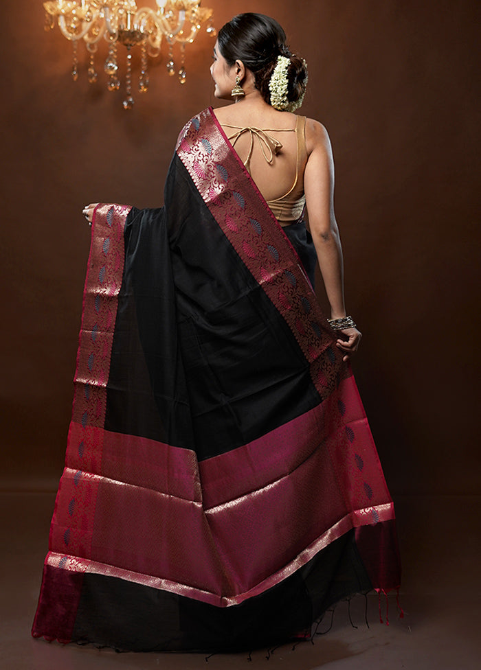 Black Cotton Saree With Blouse Piece