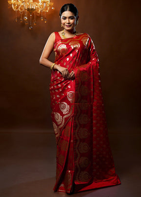 Red Banarasi Silk Saree With Blouse Piece