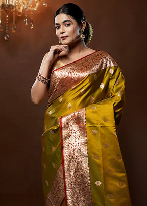 Green Banarasi Silk Saree With Blouse Piece