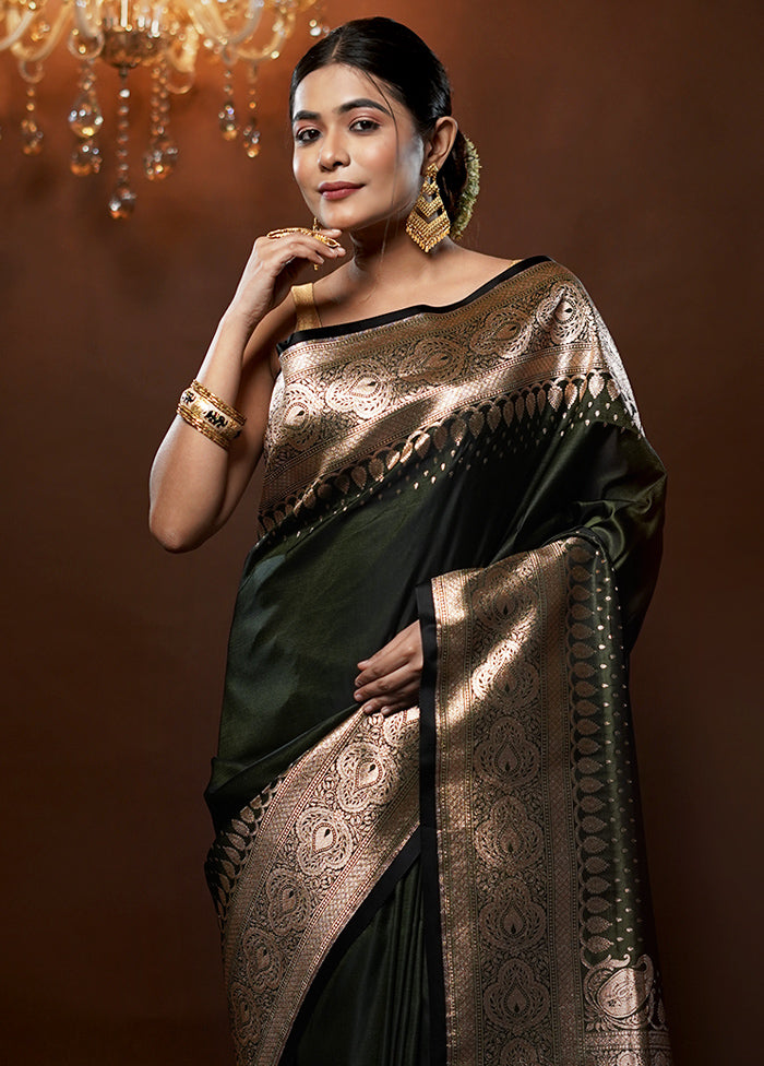 Green Banarasi Silk Saree With Blouse Piece