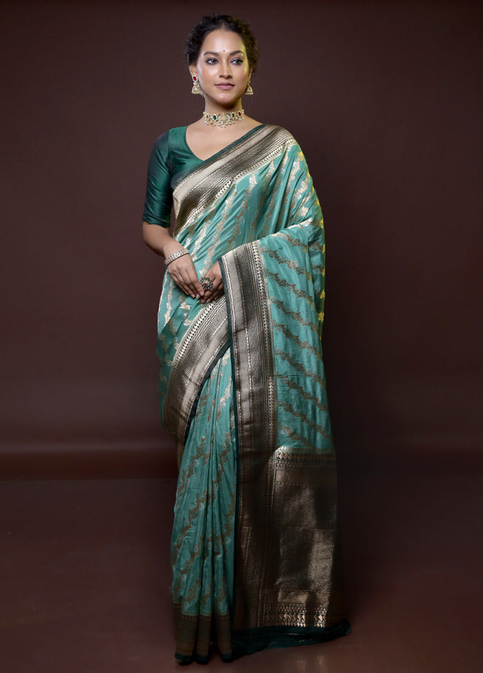 Green Georgette Saree With Blouse Piece