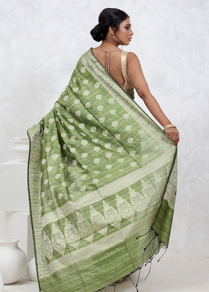 Green Kora Silk Saree With Blouse Piece