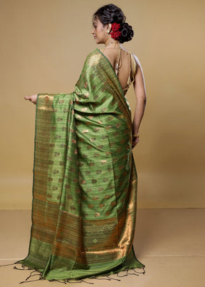 Green Kora Silk Saree With Blouse Piece