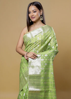 Green Kora Silk Saree With Blouse Piece