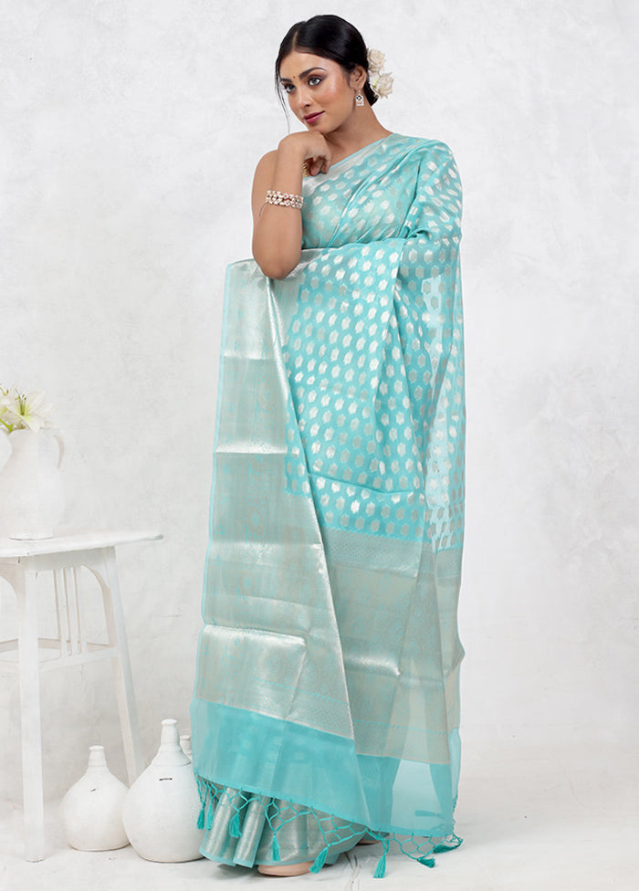 Green Kora Silk Saree With Blouse Piece