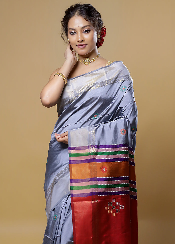 Grey Kalakethra Kanjivaram Silk Saree With Blouse Piece