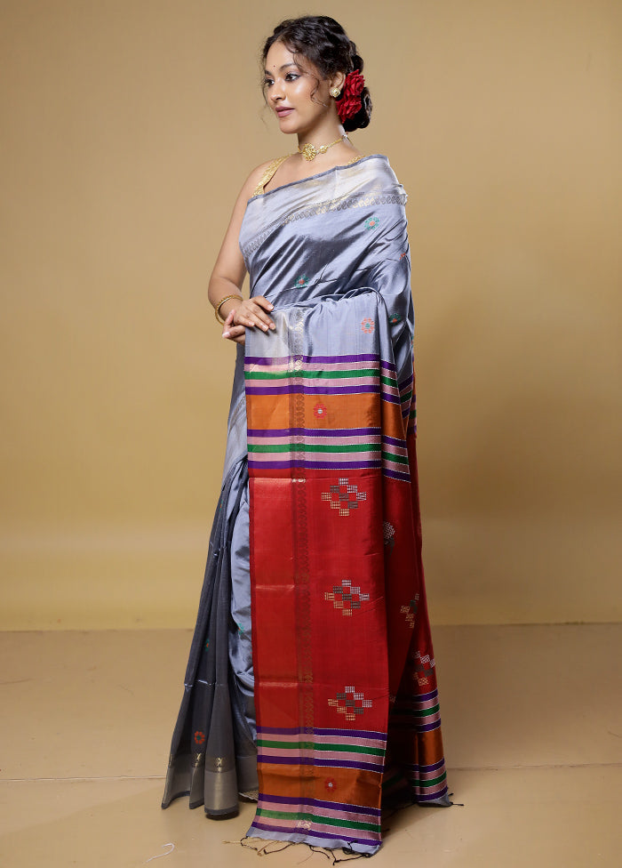 Grey Kalakethra Kanjivaram Silk Saree With Blouse Piece