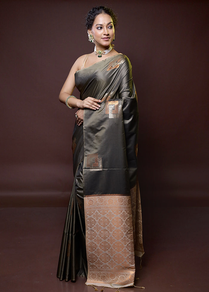 Grey Dupion Silk Saree With Blouse Piece