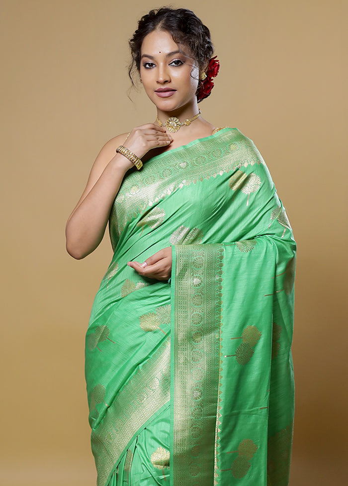 Green Dupion Silk Saree With Blouse Piece