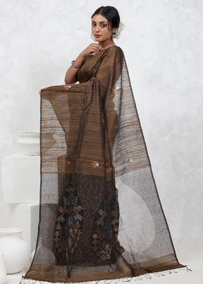 Brown Matka Pure Silk Saree With Blouse Piece