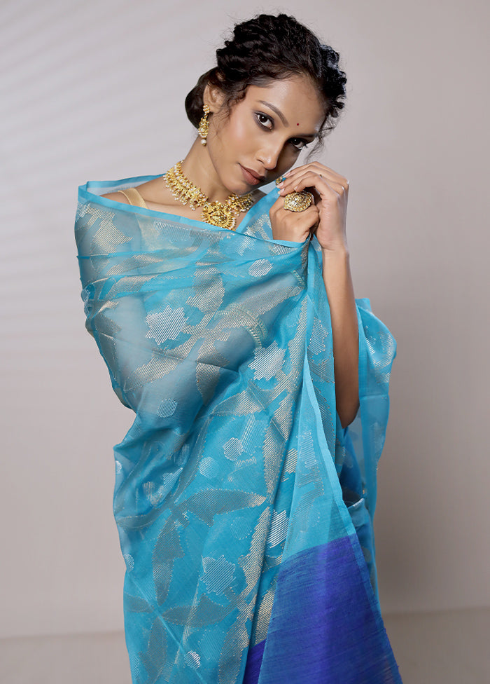 Blue Matka Pure Silk Saree With Blouse Piece