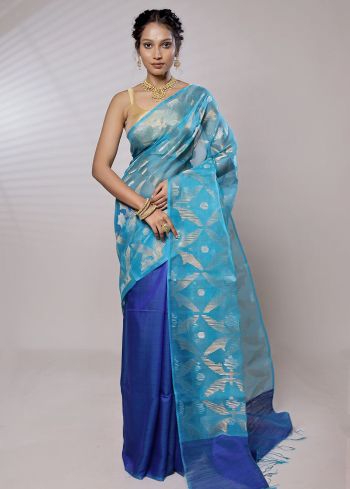 Blue Matka Pure Silk Saree With Blouse Piece