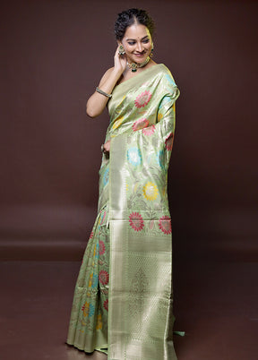 Green Dupion Silk Saree With Blouse Piece