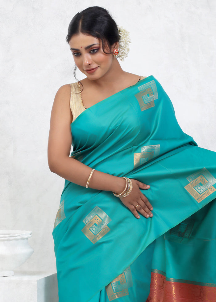 Green Dupion Silk Saree With Blouse Piece