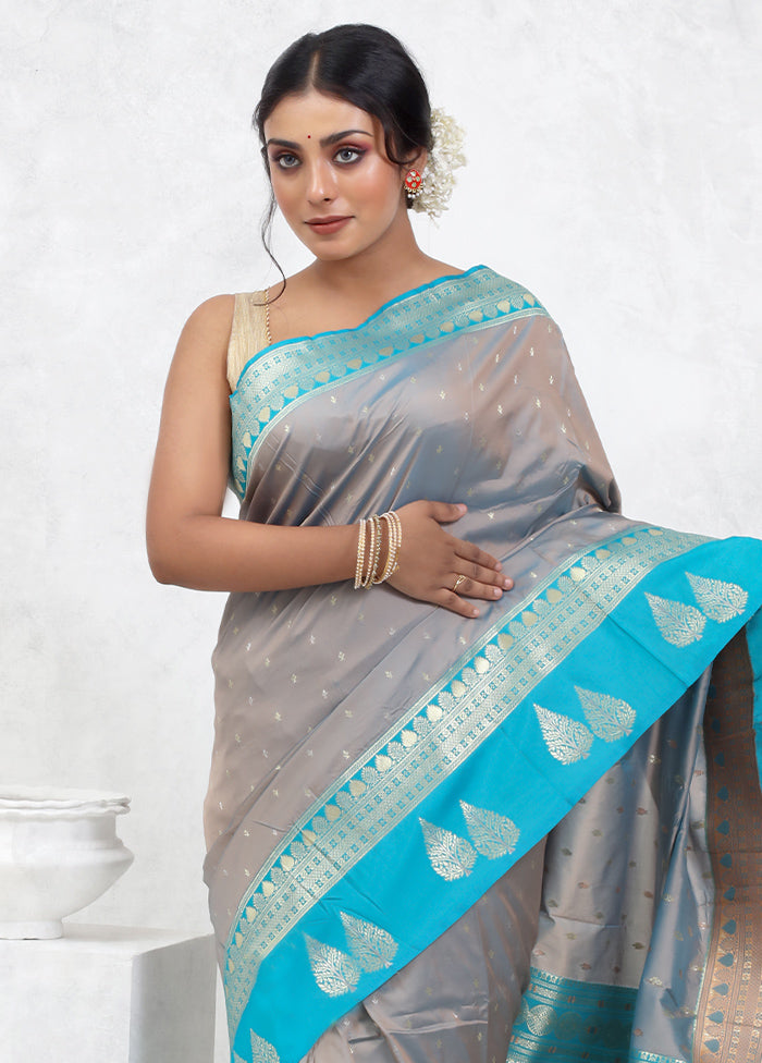 Grey Kanjivaram Silk Saree With Blouse Piece