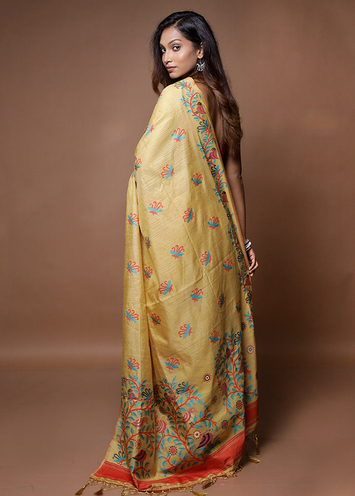 Cream Dupion Silk Saree With Blouse Piece