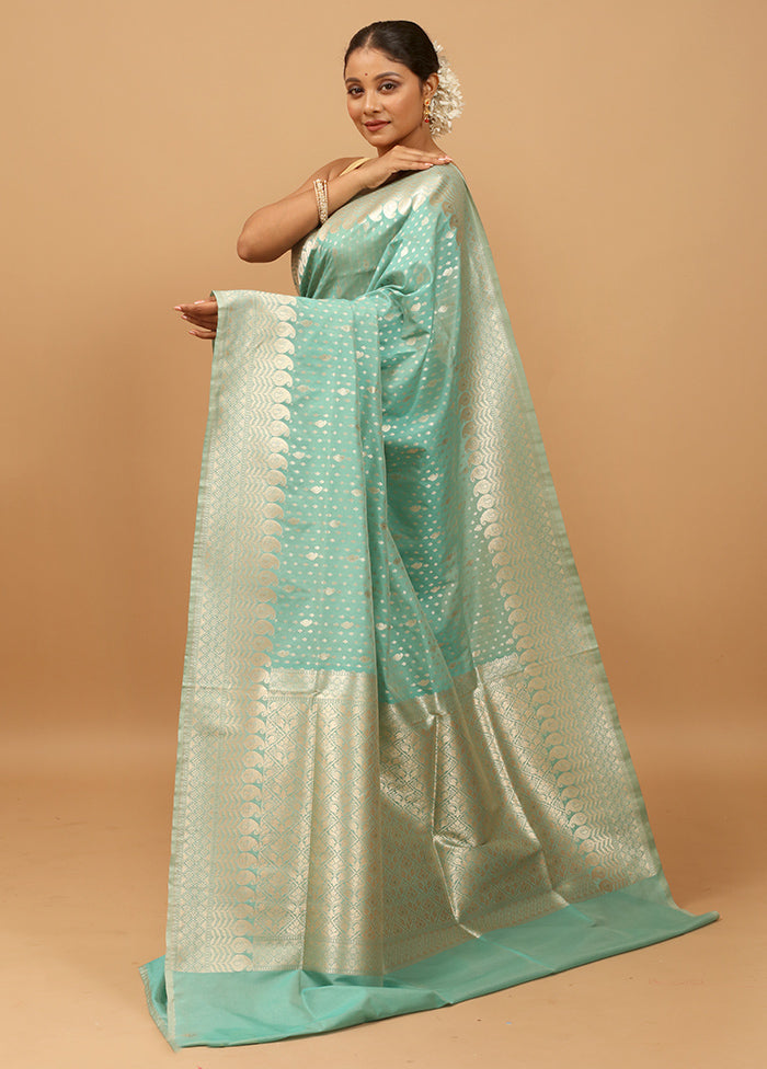 Green Uppada Silk Saree With Blouse Piece