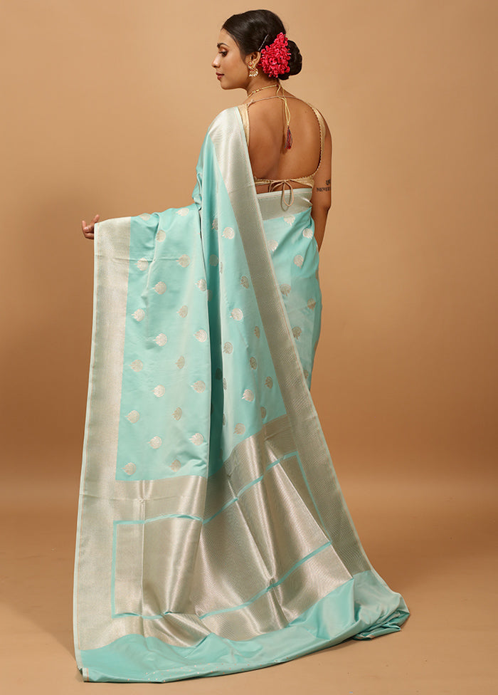 Green Banarasi Silk Saree With Blouse Piece