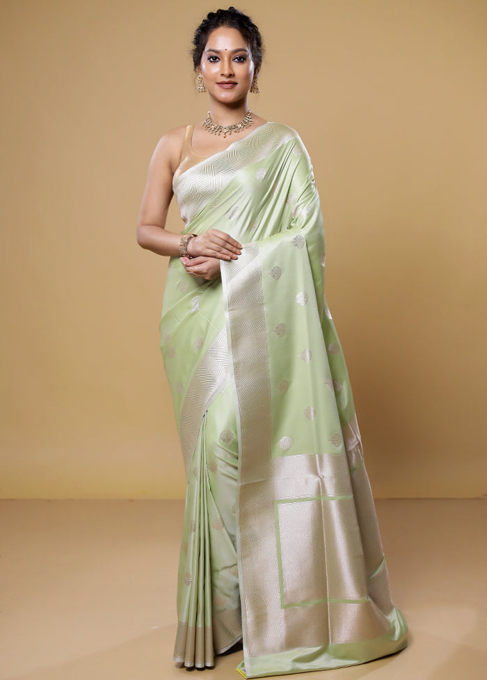 Green Banarasi Silk Saree With Blouse Piece