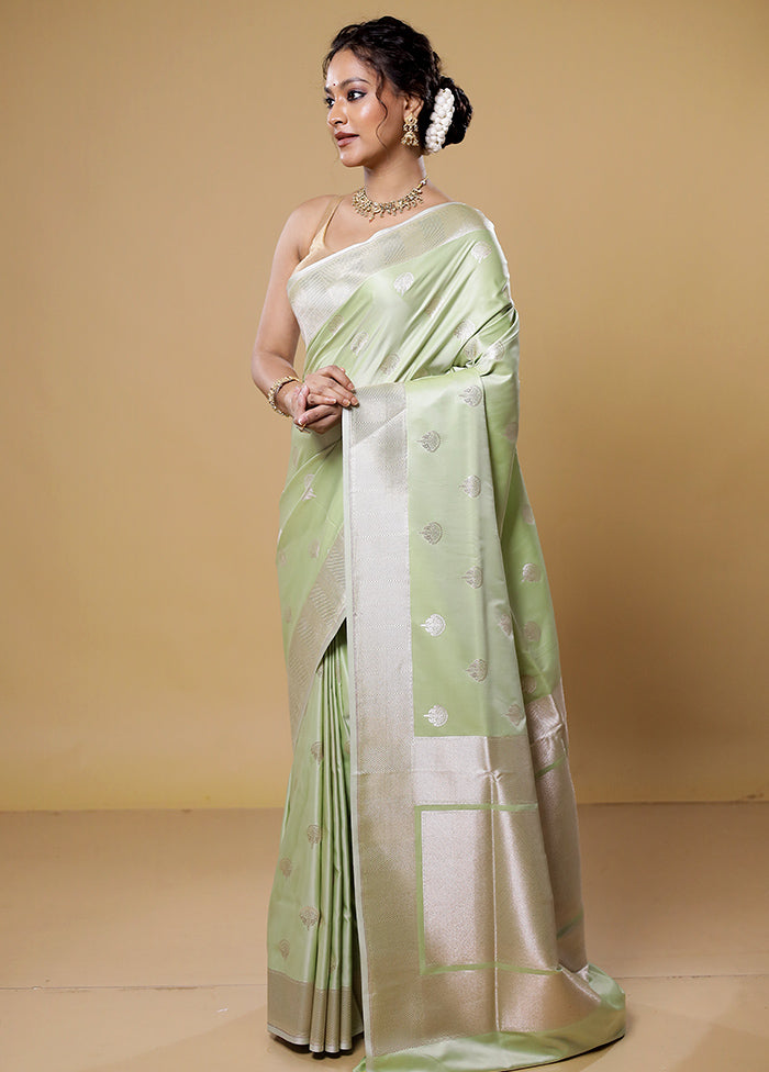 Green Banarasi Silk Saree With Blouse Piece