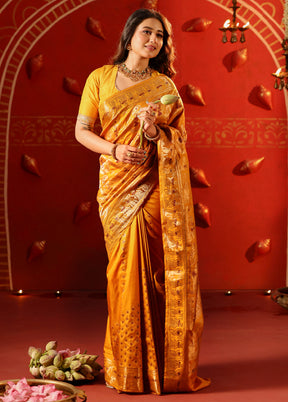 Yellow Handloom Baluchari Pure Silk Saree With Blouse Piece