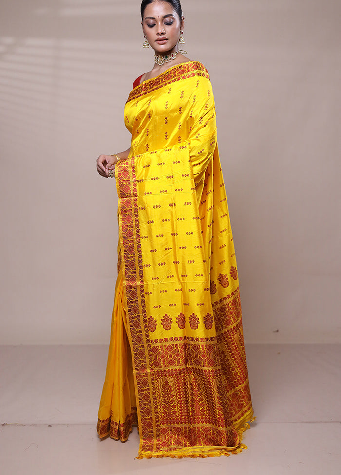 Yellow Handloom Assam Pure Silk Saree With Blouse Piece