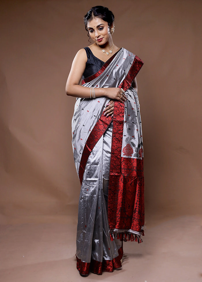 Black Assam Pure Silk Saree With Blouse Piece - Indian Silk House Agencies